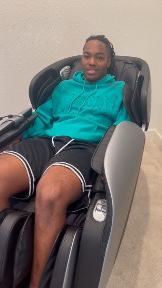 NFL running back in his Relaxe chair